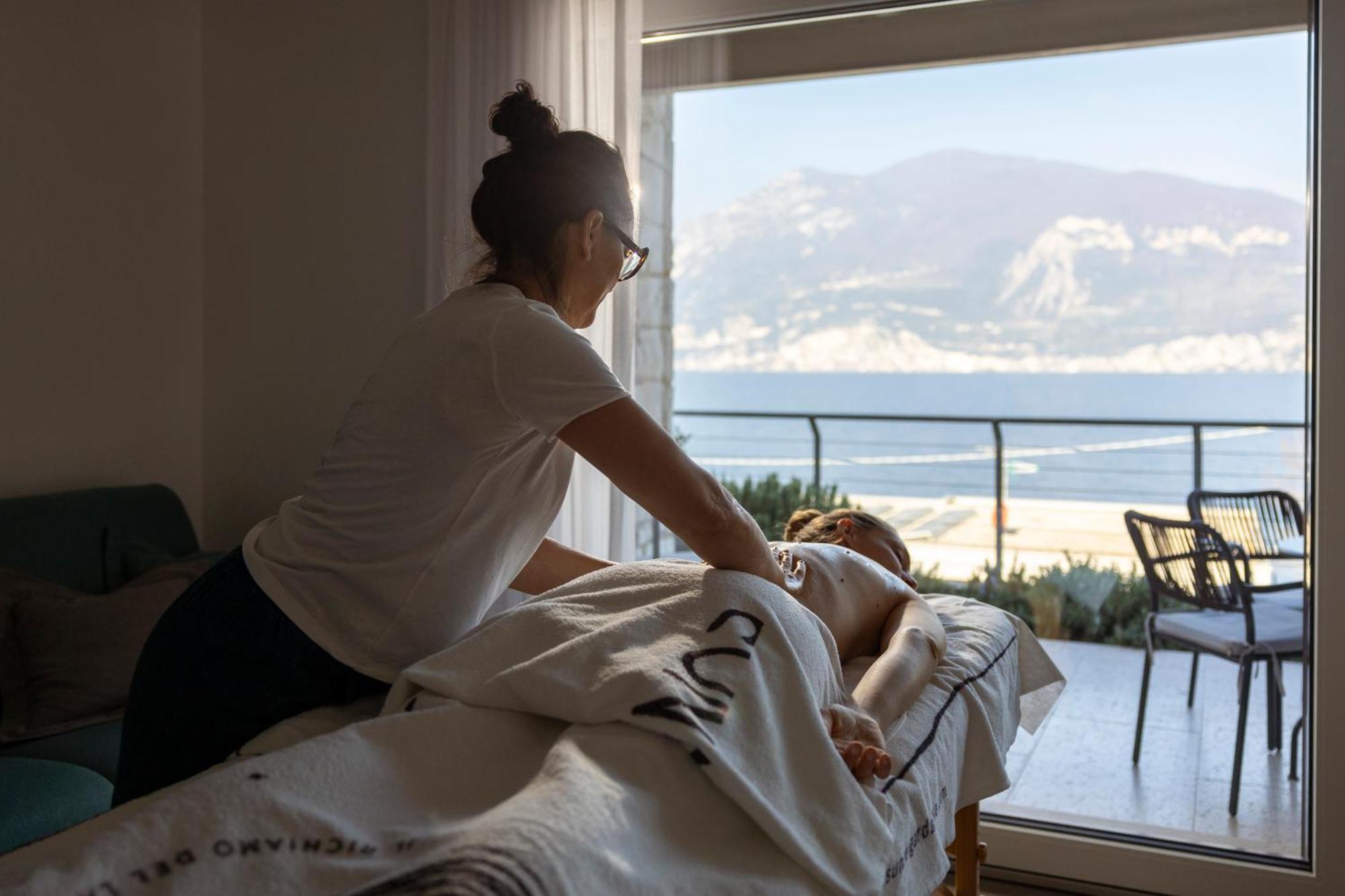 Sunset Residence Brenzone sul Garda Exterior photo