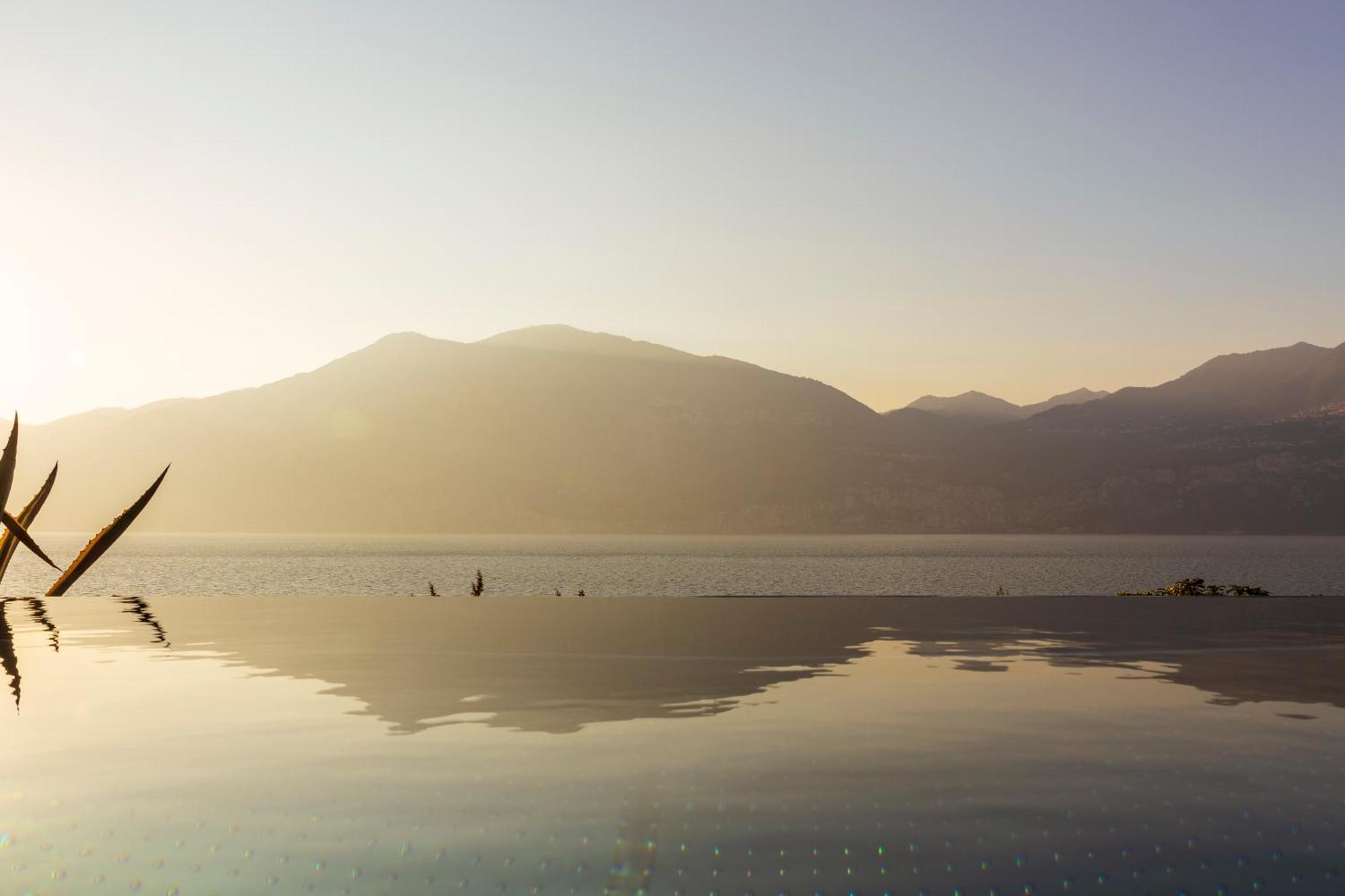 Sunset Residence Brenzone sul Garda Exterior photo